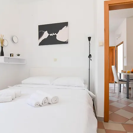 Ibeach By Rok Apartment